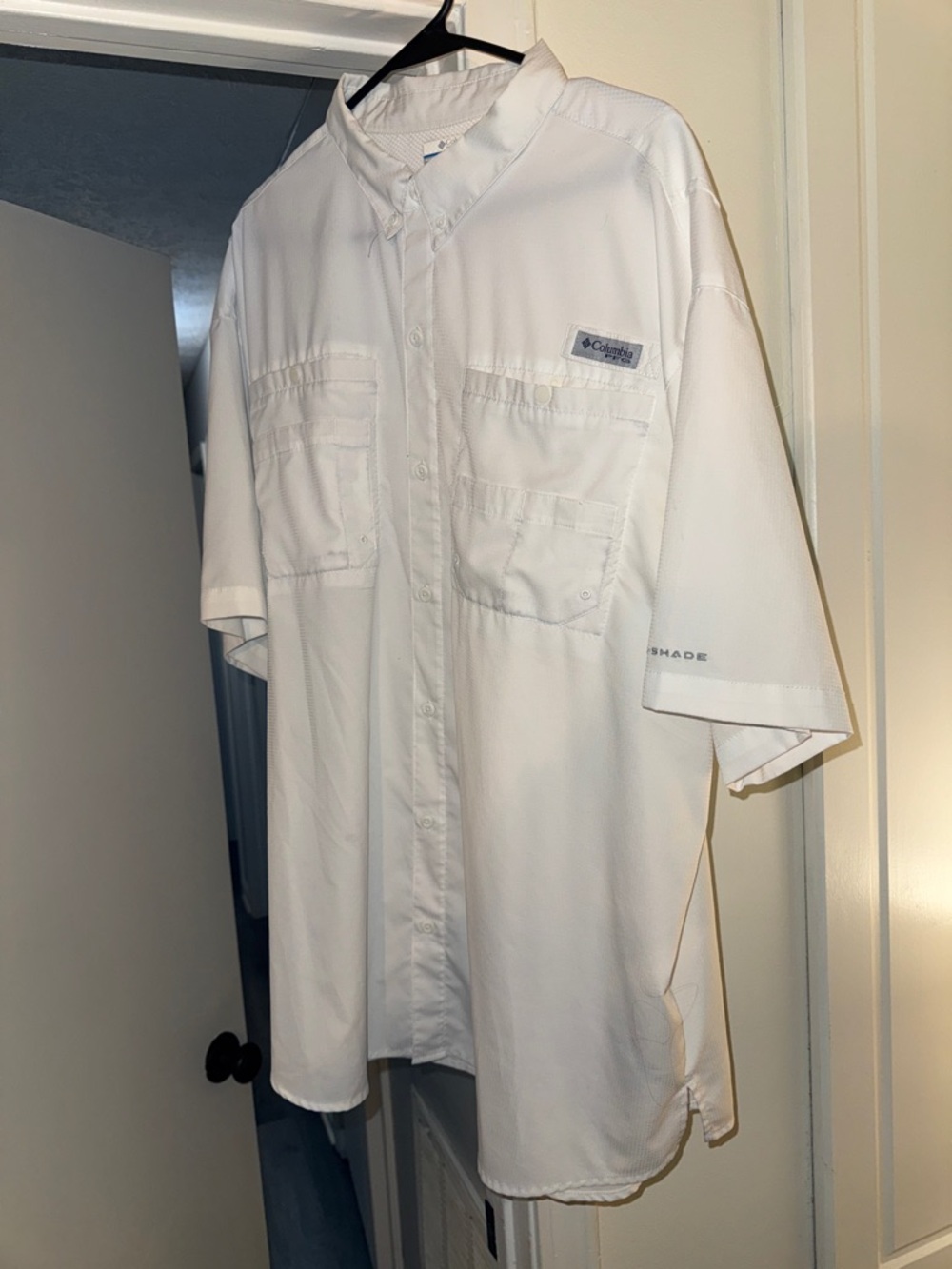 Columbia White Short Sleeve Fishing Shirt - Ventilated Button-Front